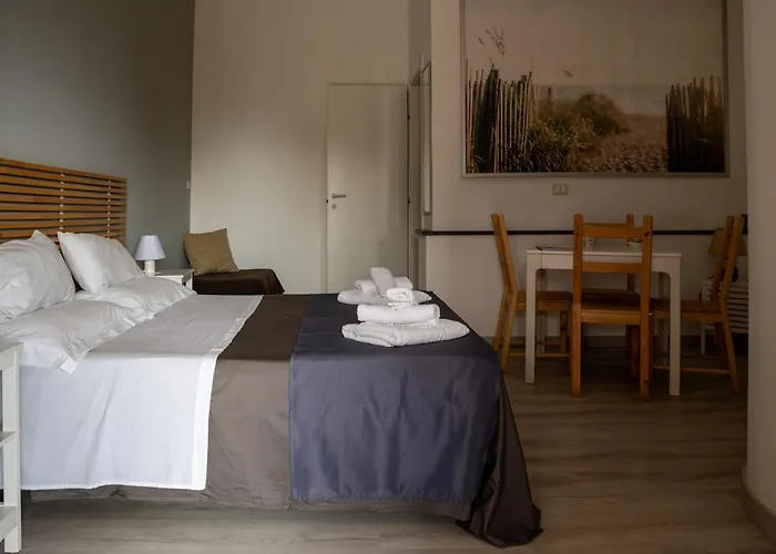 Couette-café Med - Finestra Sul Mare 3*